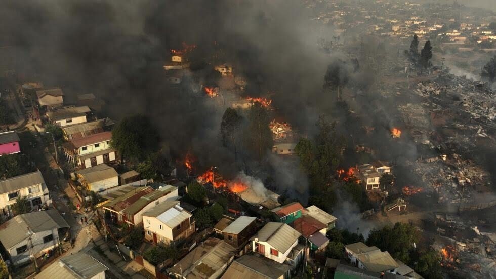 Aumentan a 51 los fallecidos por incendios en la Región de Valparaíso: tragedia podría ser la que más víctimas deja después del terremoto del 2010 1 fa4d6c50ddb6e43fa6582ceef8d7507803a746a0