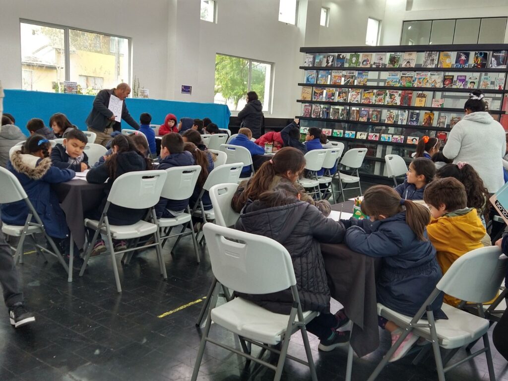 Servicio del Patrimonio Cultural invita a donar libros para recuperar la Biblioteca de Licantén 1 WhatsApp Image 2024 08 28 at 18.10.49