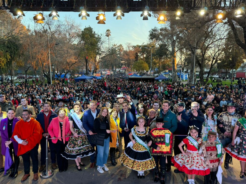 Arranca la Fiesta de la Chilenidad de Curicó 2024: el evento folclórico más grande de la Región del Maule 1 PHOTO 2024 09 04 19 26 48 1