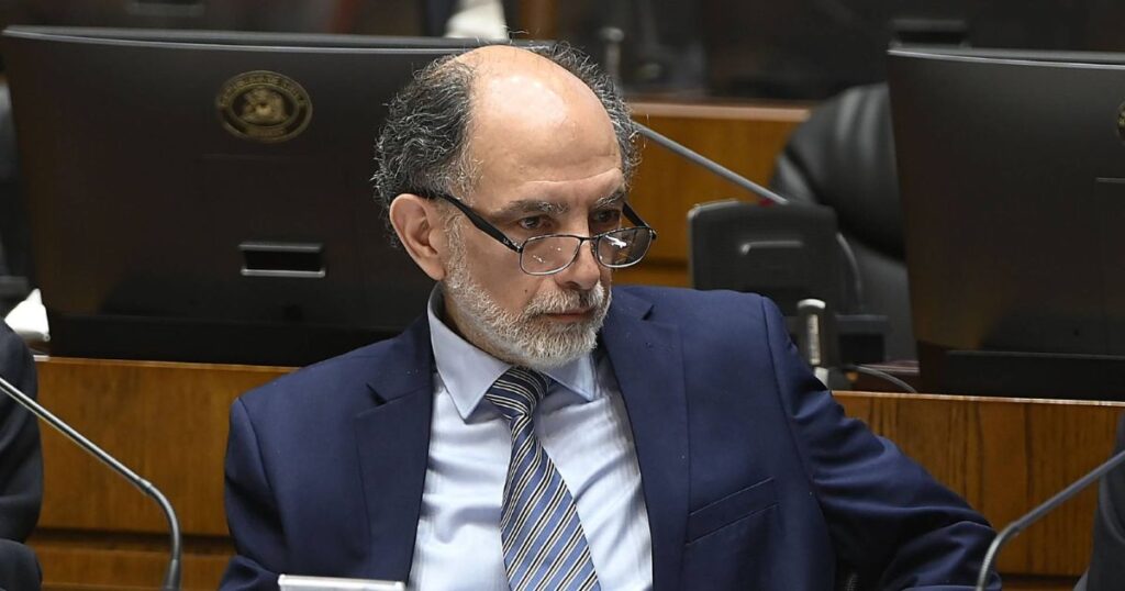 Senado aprueba destitución del ministro Sergio Muñoz por notable abandono de deberes 1 Copia de IMAGEN DESTACADA MEDIAINFO 63
