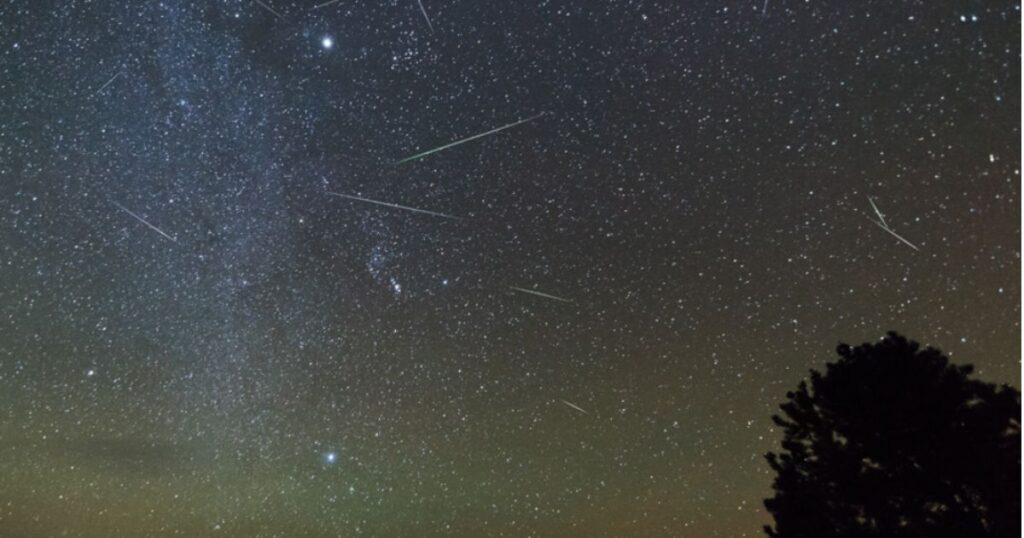 La lluvia de estrellas Oriónidas iluminará el cielo nocturno: cómo y cuándo verla en Chile 1 Copia de IMAGEN DESTACADA MEDIAINFO 7