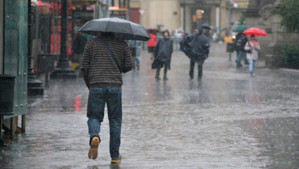 Intenso sistema frontal traerá lluvias, vientos y marejadas a gran parte del país este fin de semana 1 lluvias fin de semana