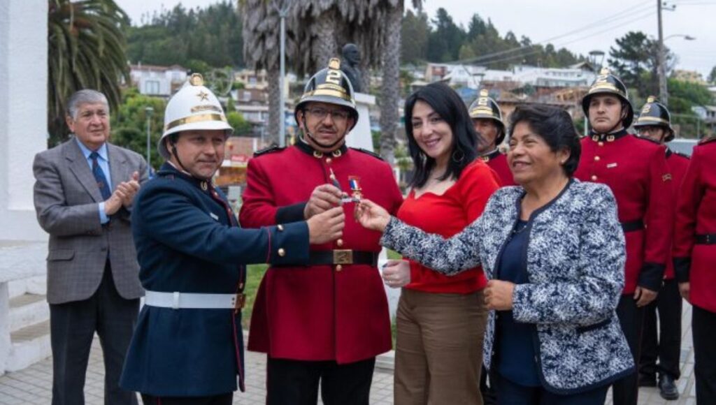 Gobierno Regional del Maule entrega Carro Forestal para el Cuerpo de Bomberos de Pelluhue 1 Portada Noticias 1