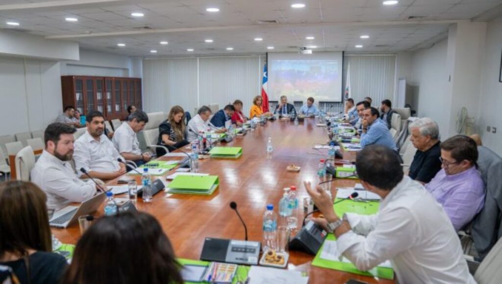Consejo Regional aprobó recursos para mejorar veredas céntricas en Linares 1 Portada Noticias 12 1