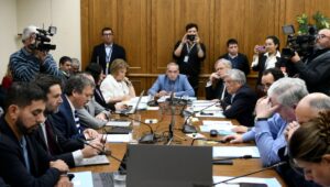 Diputado Jose Carlos Meza propone juramento obligatorio para expositores en comisiones del Congreso