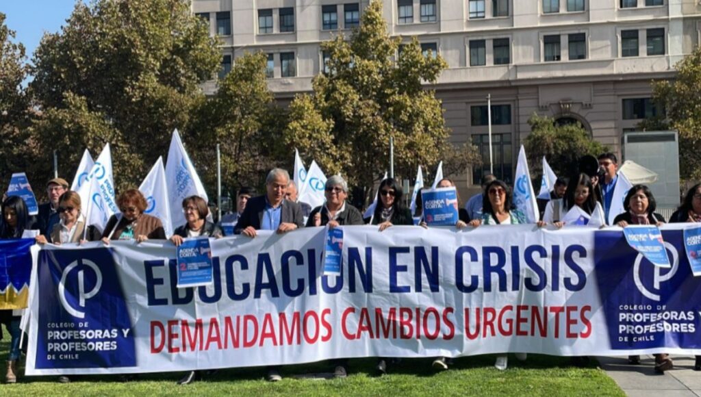 paro indefinido colegio profesores