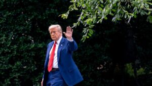 Estados Unidos bombardea instalaciones nucleares en Iran por orden del presidente Donald Trump