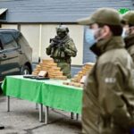 Formalizan a exmilitares y una civil por red de narcotráfico entre Tarapacá y la zona central 11 Formalizan a exmilitares y una civil por red de narcotrafico entre Tarapaca y la zona central