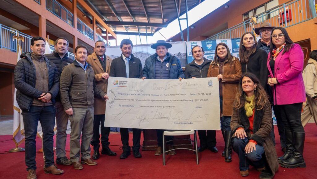 Gobierno Regional cumple compromiso con agricultores de Curepto y entrega mas de 300 millones