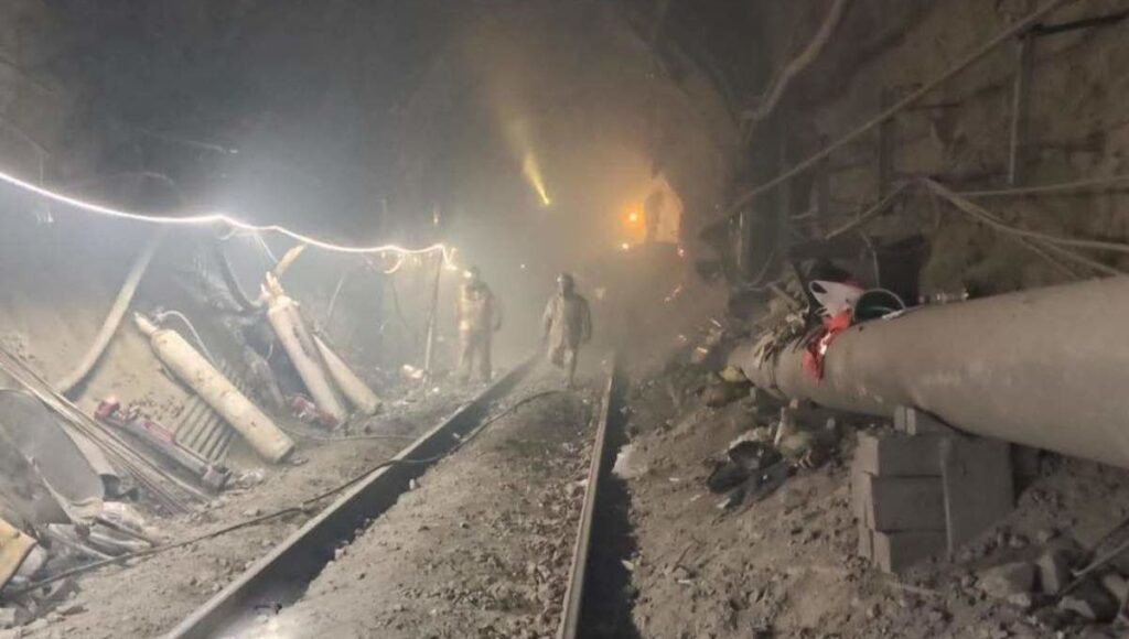 Confirman fallecimiento de trabajador tras sismo y derrumbe en mina El Teniente de Codelco 1 Confirman fallecimiento de trabajador tras sismo y derrumbe en mina El Teniente de Codelco