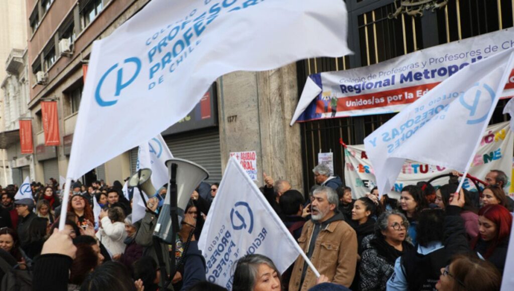 Contraloría ratifica descuentos a docentes que participen en paros: no hay remuneración por días no trabajados 1 Contraloria ratifica descuentos a docentes que participen en paros no hay remuneracion por dias no trabajados