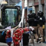 Desalojan toldos azules en barrio Meiggs en operativo conjunto entre municipio y Carabineros