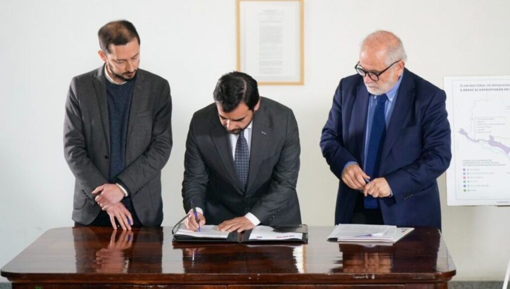 Gobierno firma decreto para expropiar terrenos de ex Colonia Dignidad y transformarlos en sitio de memoria 1 Gobierno firma decreto para expropiar terrenos de ex Colonia Dignidad y transformarlos en sitio de memoria