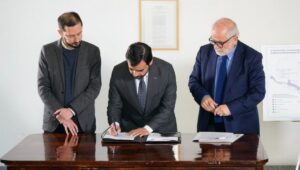 Gobierno firma decreto para expropiar terrenos de ex Colonia Dignidad y transformarlos en sitio de memoria