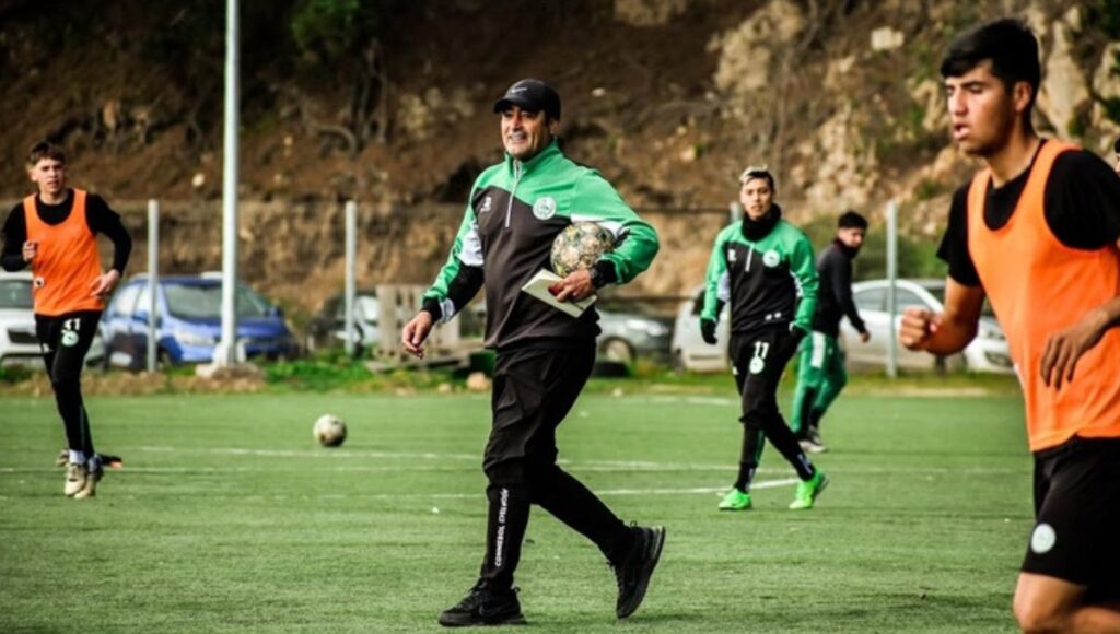 Nelson Tapia asume como nuevo DT de Constitución Unido y debuta en el fútbol chileno 1 Nelson Tapia asume como nuevo DT de Constitucion Unido y debuta en el futbol chileno