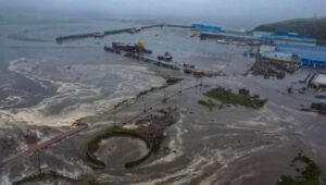 Tsunami con olas de hasta cuatro metros golpea Kamchatka y las Kuriles tras potente terremoto en Rusia