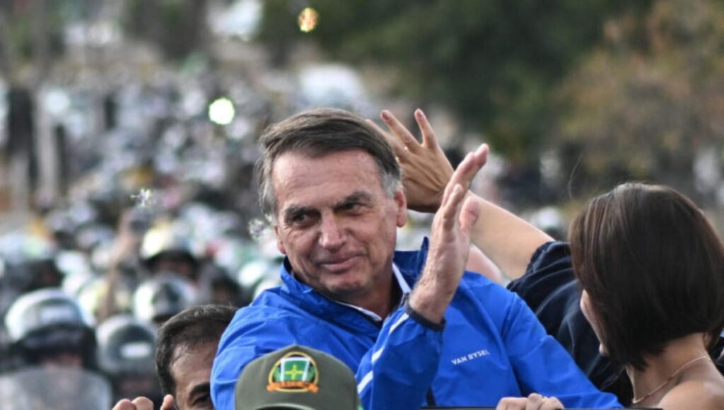 Brasil: Bolsonaro bajo arresto domiciliario por incumplir medidas cautelares en causa por golpismo 1 Bolsonaro bajo arresto domiciliario por incumplir medidas cautelares en causa por golpismo