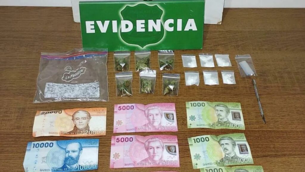 Carabineros detiene a sujeto por trafico de drogas en control vehicular en la Ruta K 45