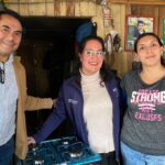 Delegada presidencial Aly Valderrama Villarroel realiza entrega de cocina y calefont a vecinas de Retiro