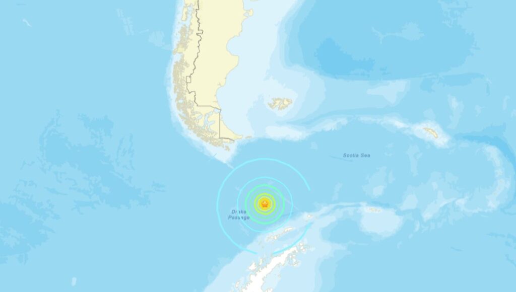 Fuerte sismo de magnitud 7.6 en la Antartica SHOA decreto estado de precaucion por amenaza de tsunami