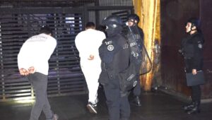 Gendarmeria del Maule incauta armas y droga en allanamiento extraordinario en CCP de Talca
