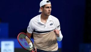 Alejandro Tabilo avanza a la final del ATP 250 de Chengdu tras vencer a Nakashima