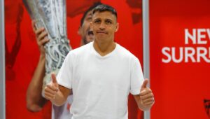 Alexis Sanchez llega a Sevilla y continuara su carrera en Europa
