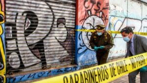 Carabineros llama a retiro a jefe del Labocar tras robo en dependencias de la institucion