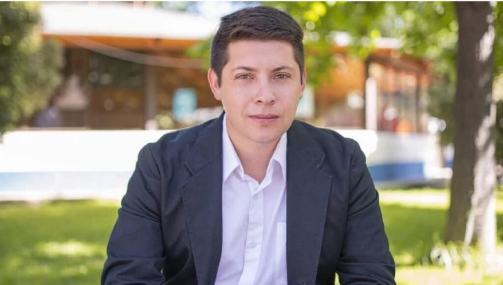 Contraloría inicia sumario tras detención de alcalde de Vichuquén por conducir ebrio vehículo municipal 1 Contraloria inicia sumario tras detencion de alcalde de Vichuquen por conducir ebrio vehiculo municipal