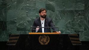 Presidente Boric viaja a Nueva York en medio de expectativas por eventual apoyo a Bachelet a la Secretaria General de la ONU