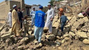 Terremoto en Afganistan deja al menos 800 muertos y 2.500 heridos