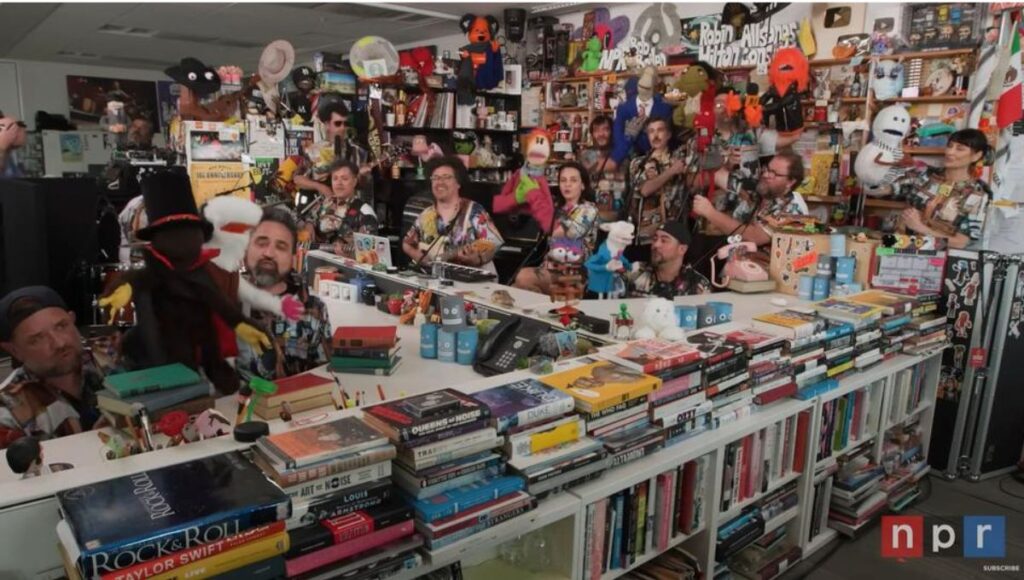 Histórico: 31 Minutos debuta en el icónico Tiny Desk de NPR con humor y música chilena 1 31 Minutos debuta en el iconico Tiny Desk de NPR con humor y musica chilena