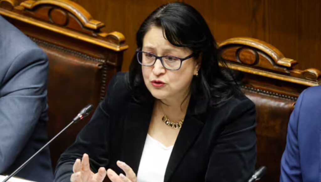 Contraloría desmiente a la Subsecretaría del Patrimonio y mantiene observaciones por más de mil solicitudes pendientes en Monumentos Nacionales 6 Contraloria desmiente a la Subsecretaria del Patrimonio y mantiene observaciones por mas de mil solicitudes pendientes en Monumentos Nacionales
