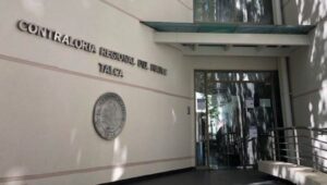 Contraloria detecta graves deficiencias en control del trafico de especies en Chile