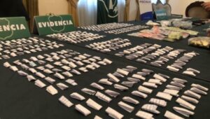 Contraloria detecta graves fallas en el manejo y destruccion de drogas incautadas por policias y servicios de salud