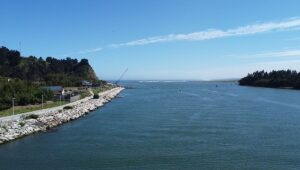 MOP avanza en construccion de muelles flotantes y espigones en Constitucion