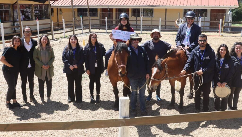 Piloto de equinoterapia del programa HPV de JUNAEB realiza cierre comunal en Molina