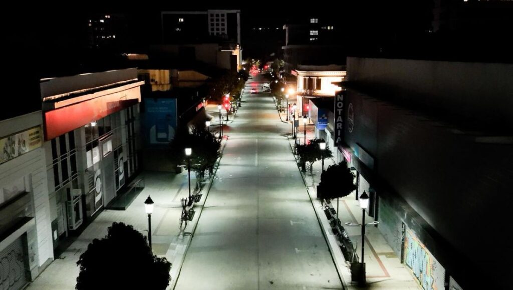 Talca avanza en la modernización de su casco histórico con recambio de luminarias LED 1 Talca avanza en la modernizacion de su casco historico con recambio de luminarias LED
