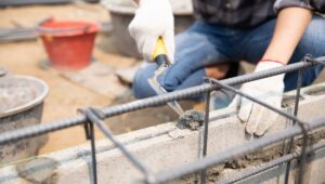 Investigacion de la Universidad de Talca advierte fuerte caida en permisos de edificacion y alerta por efectos en empleo y acceso a vivienda