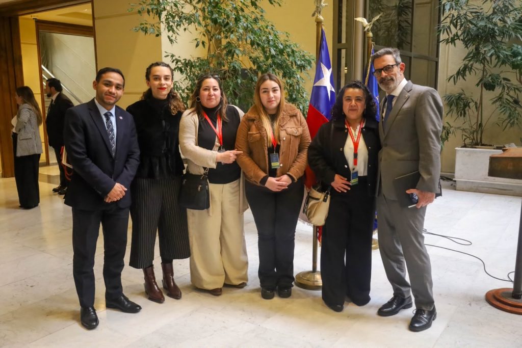 Diputados Sebastian Zamora Javiera Rodriguez y Pier Karlezi