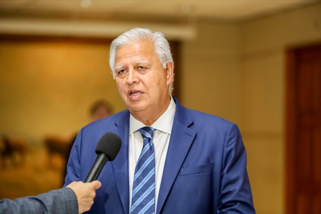 Senador Gastón Saavedra critica gestión del Gobierno y atribuye caída en las encuestas al incumplimiento de promesas 1 c58fa985 ea7a 402b b490 036a6a7a3ba0