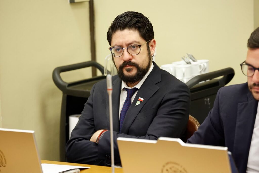 Diputado Francisco Orrego 3