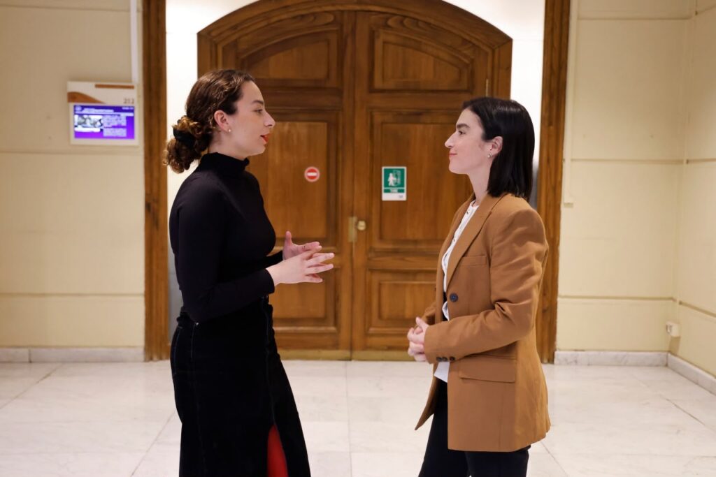 Lleva 12 años en el Congreso: Diputadas Rodríguez y Charpentier piden destrabar proyecto que sanciona llamadas falsas a números de emergencia 1 WhatsApp Image 2026 10 06 at 21.16.54